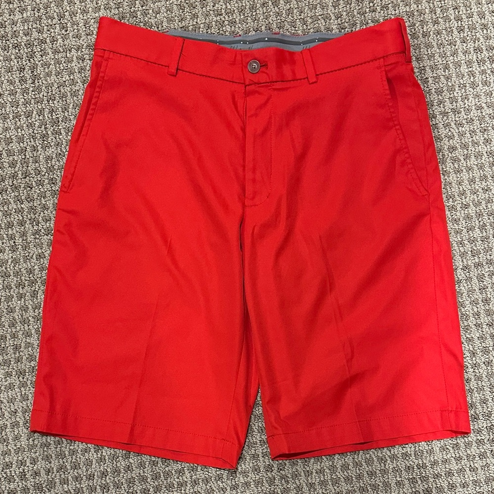 Men's Red Walter Hagen golf shorts